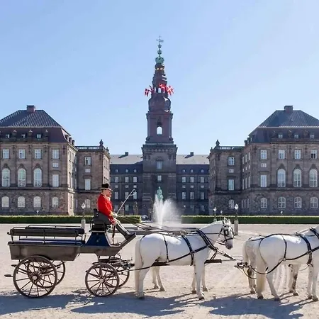 Cozy 9th Floor In Vesterbro *